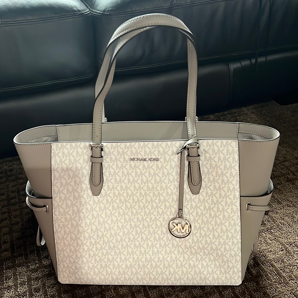 Micheal Kors Large Drawstring Travel Tote